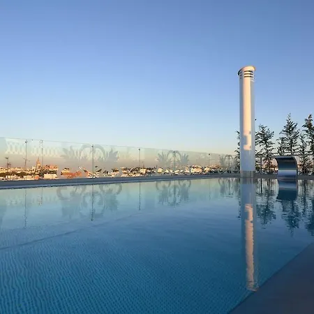 Monte Triana Otel