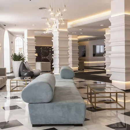 Hotel Monte Triana 4*