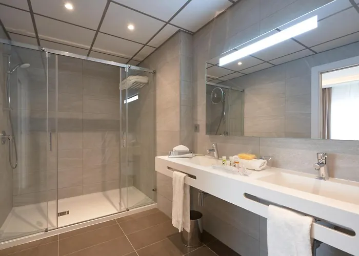 Monte Triana Отель