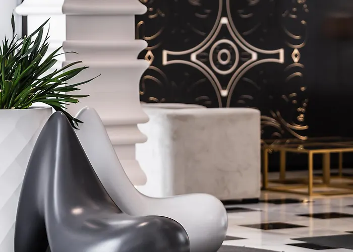 Monte Triana Отель Севилья