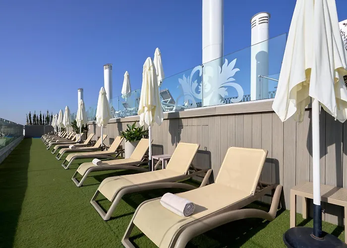 Monte Triana Отель