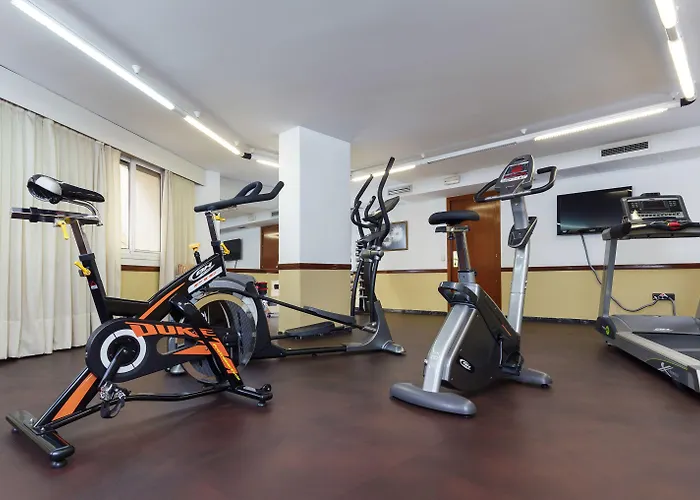 Отель Monte Triana 4*