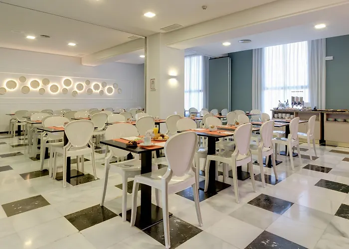 Monte Triana Отель