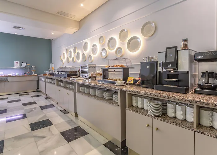 Monte Triana Отель