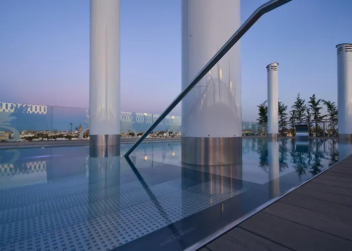 Monte Triana Отель