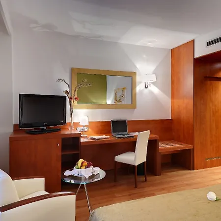 Monte Triana Hotel Seville